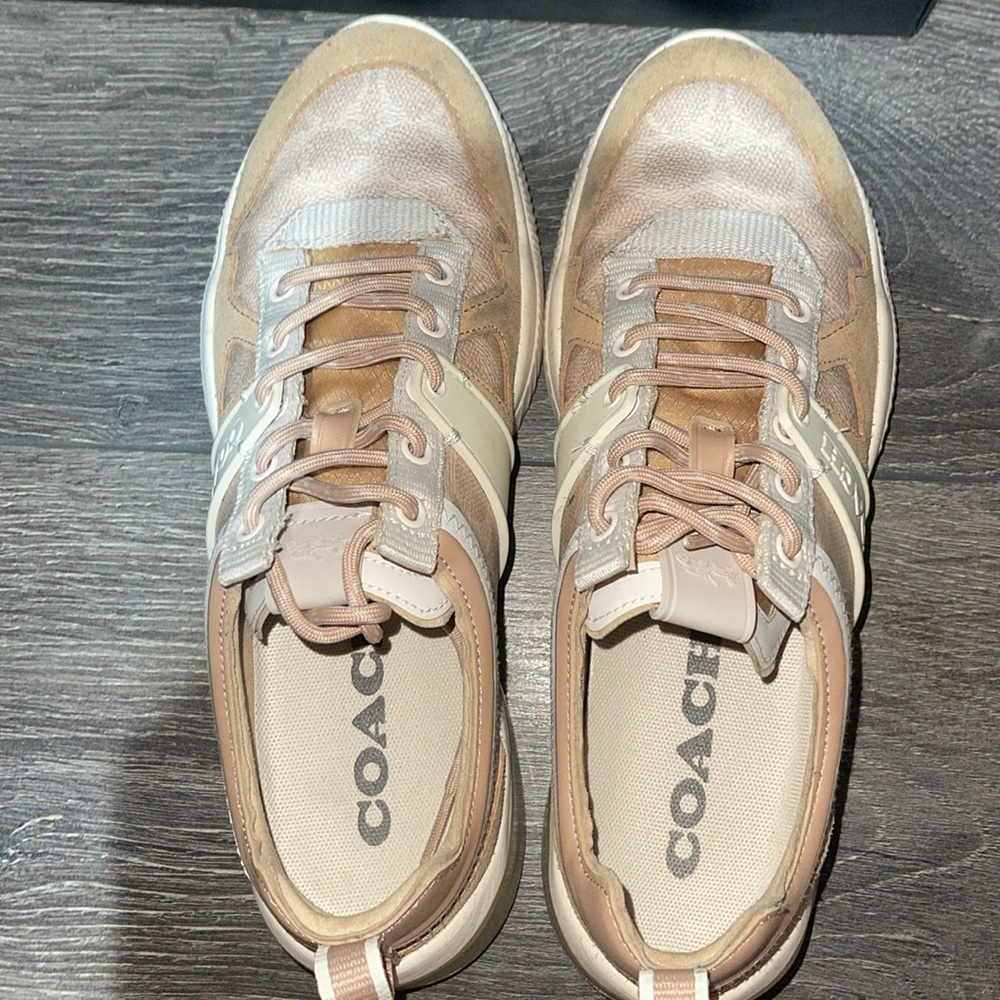 Coach Runner Shoes - Picture 2 of 4